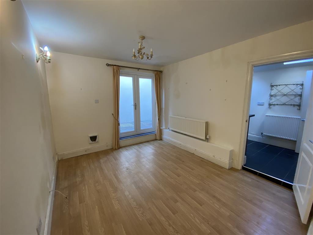 9, Station Road, BRISTOL, Avon, BS11 9TU