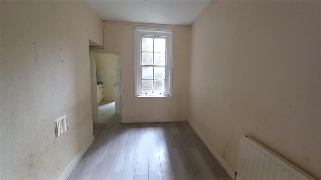 Flat 12, Chandos Mansions, Albert Road, London, SE25 4JF