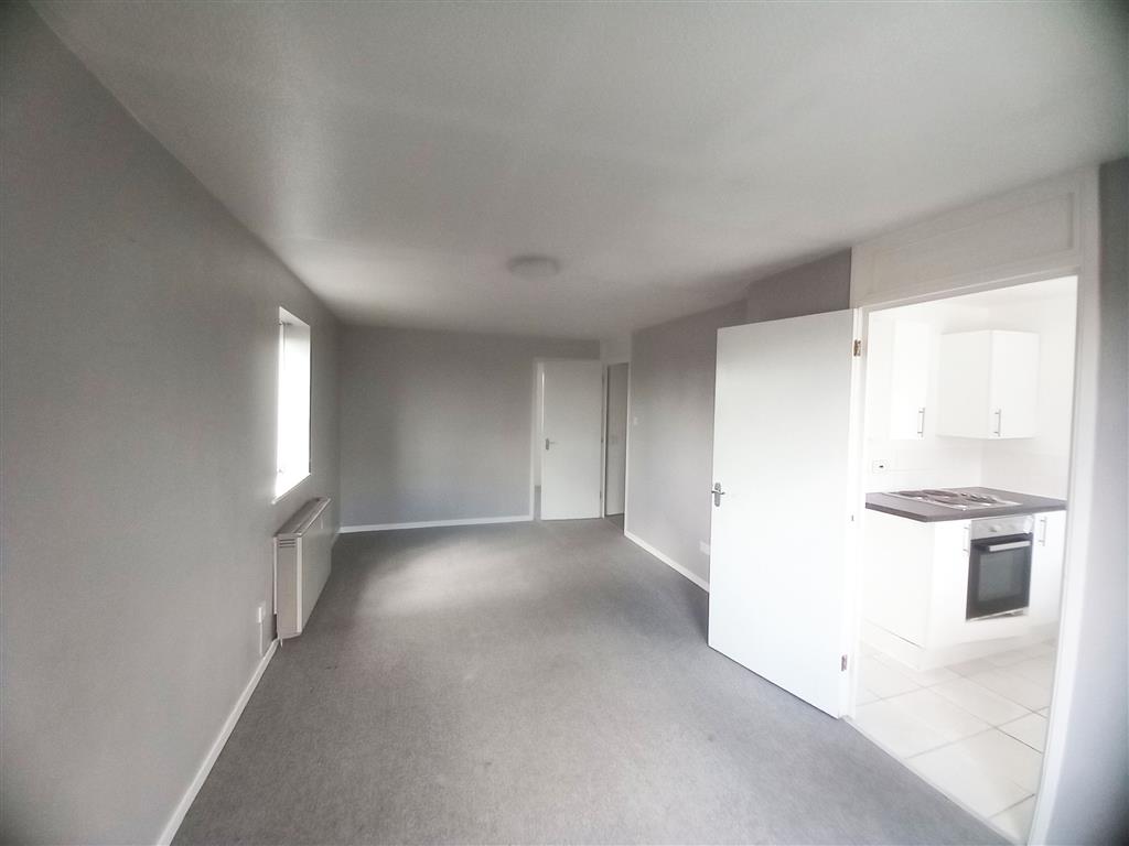 5 Mitre House, Blandford Close, ROMFORD, Essex, RM7 8BN