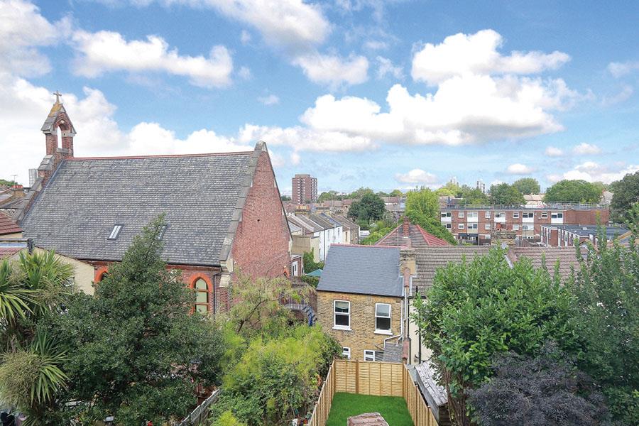 90, Ennis Road, London, SE18 2QT