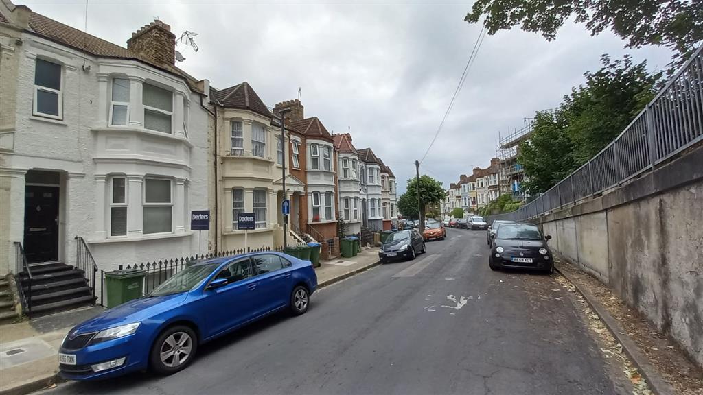 90, Ennis Road, London, SE18 2QT