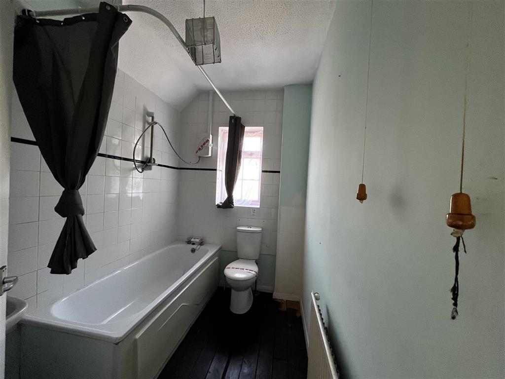 4 The Leys, Preston Road, RAMSGATE, Kent, CT12 5AP