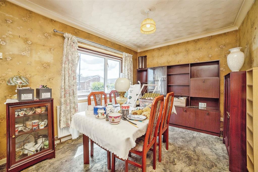 69, Clover Road, ATTLEBOROUGH, Norfolk, NR17 2JQ