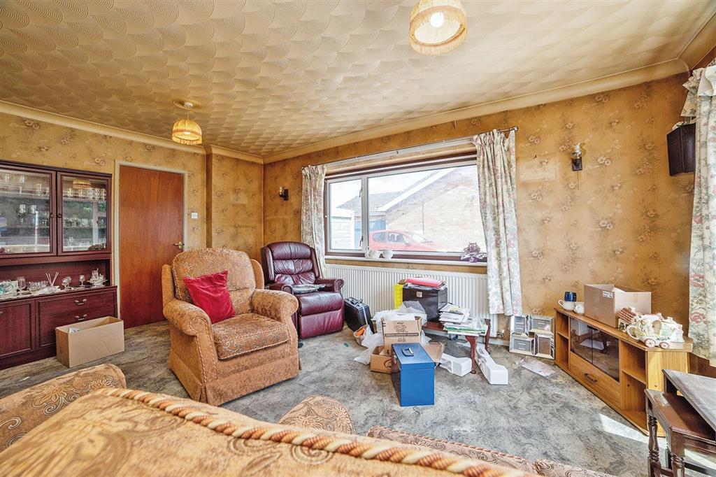 69, Clover Road, ATTLEBOROUGH, Norfolk, NR17 2JQ