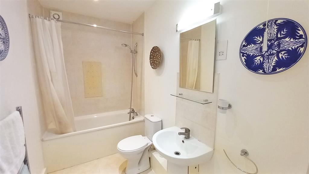 Flat 2, 61, Thurlestone Road, London, SE27 0PE