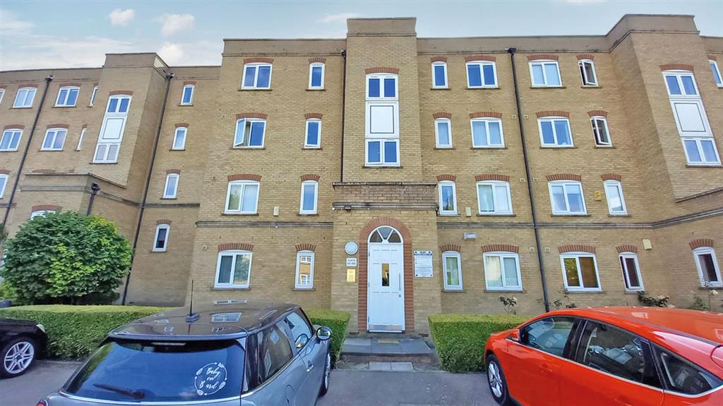 94, Ferguson Close, London, E14 3SJ