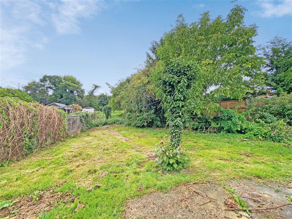 2, Icknield Way, BALDOCK, Hertfordshire, SG7 5AJ