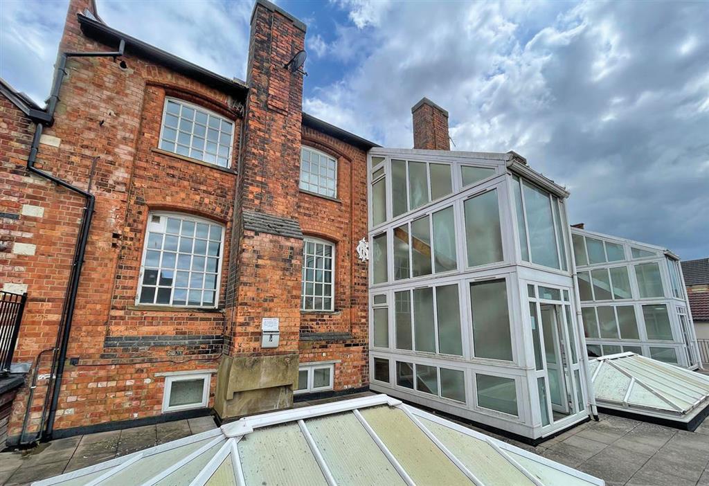 Apartment 5, Kings Walk, King Street, KETTERING, Northamptonshire, NN16 8JF