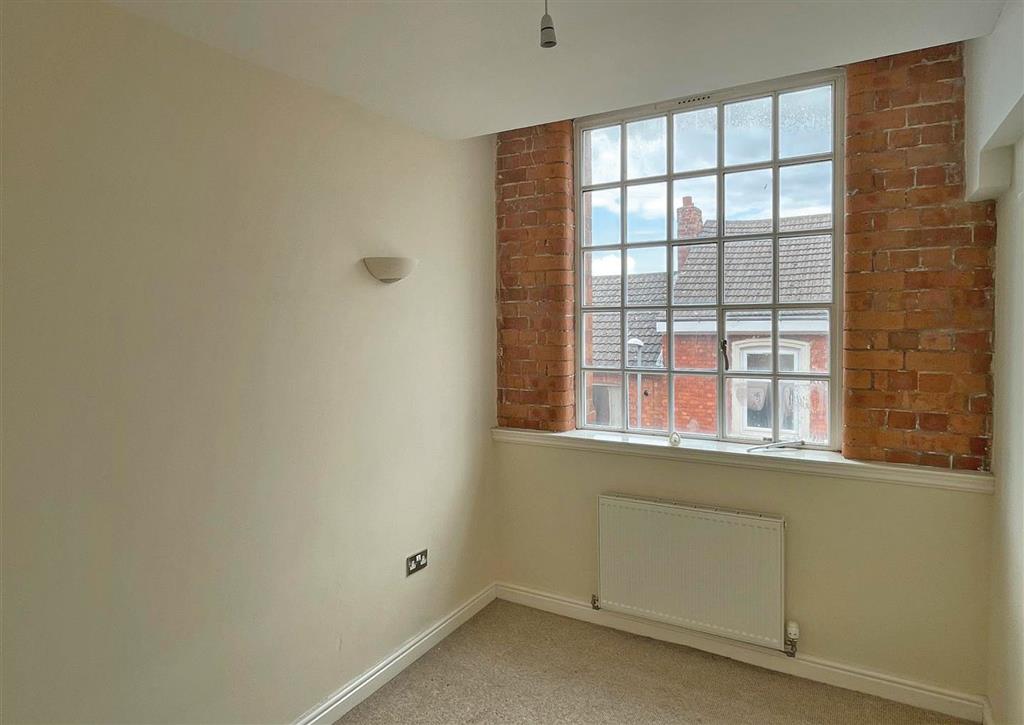 Apartment 5, Kings Walk, King Street, KETTERING, Northamptonshire, NN16 8JF