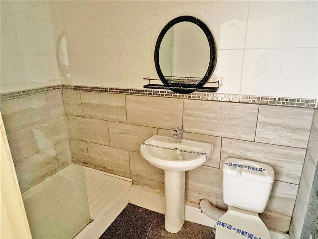 Apartment 5, Kings Walk, King Street, KETTERING, Northamptonshire, NN16 8JF