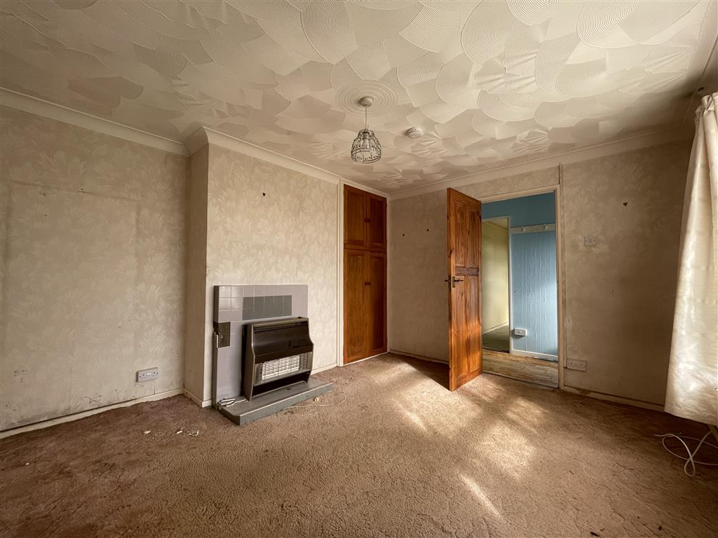 56, St. Marys Close, FELIXSTOWE, Suffolk, IP11 0TX