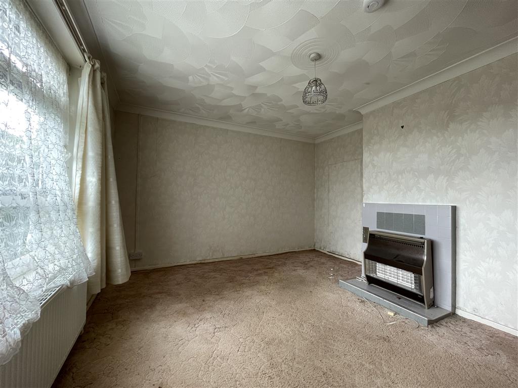56, St. Marys Close, FELIXSTOWE, Suffolk, IP11 0TX