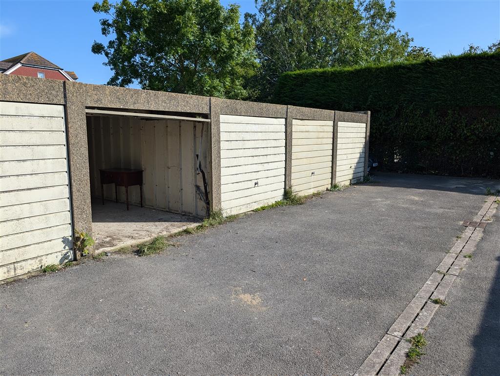 Garage 7, Chichester Drive, CHICHESTER, West Sussex, PO20 2FA