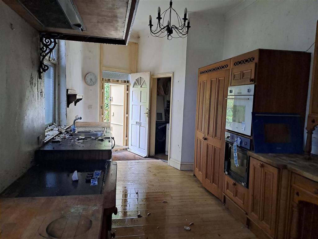 1 Penare Court, Penare Gardens, PENZANCE, Cornwall, TR18 2AR