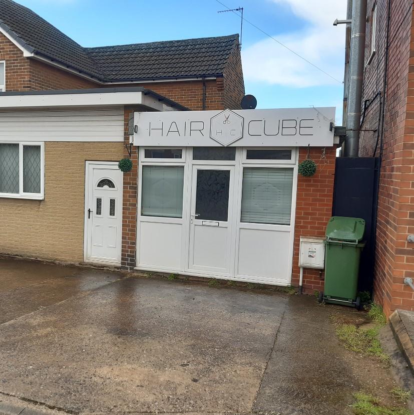 74b, Pontefract Road, KNOTTINGLEY, West Yorkshire, WF11 8PW