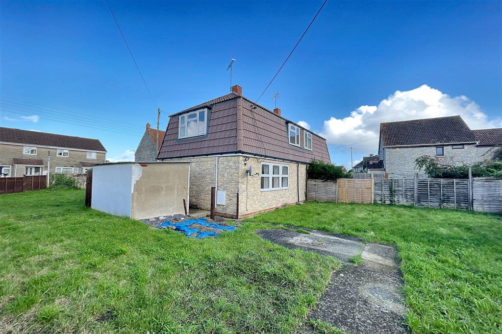 2, Queens Road, SOMERTON, Somerset, TA11 6JU