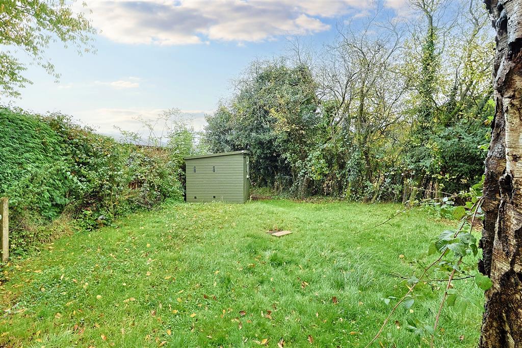 5 Woodfield Cottages, Honeycritch Lane, PETERSFIELD, Hampshire, GU32 1BE
