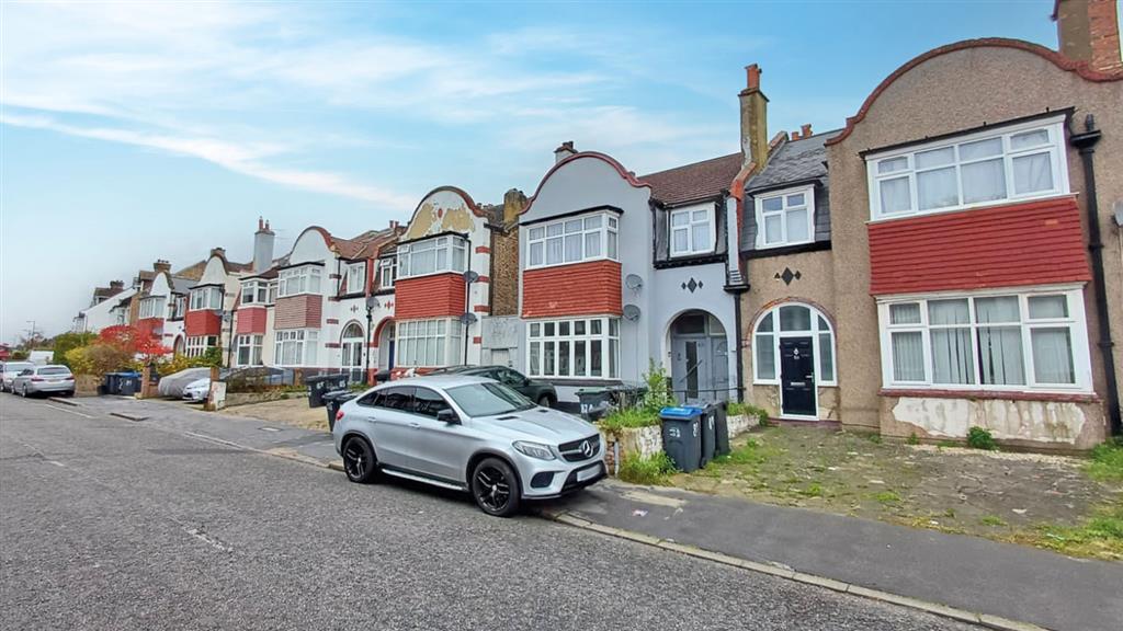 89, Norbury Crescent, London, SW16 4JT