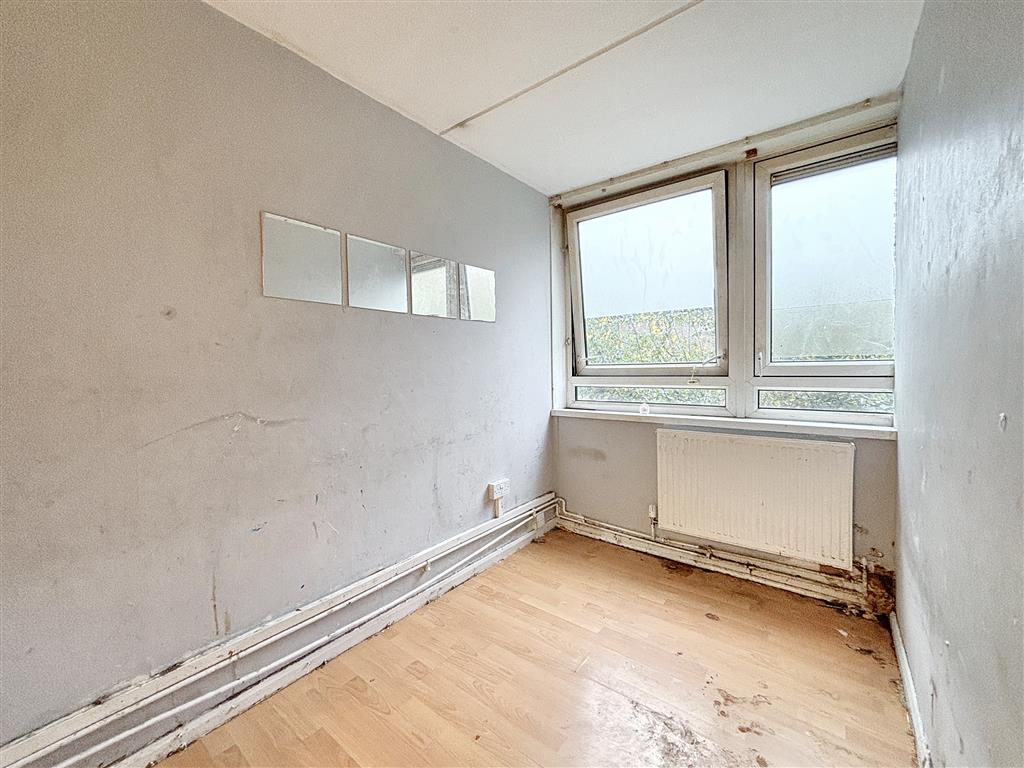 Flat 16, Monksfield, Pooles Park, London, N4 3PF