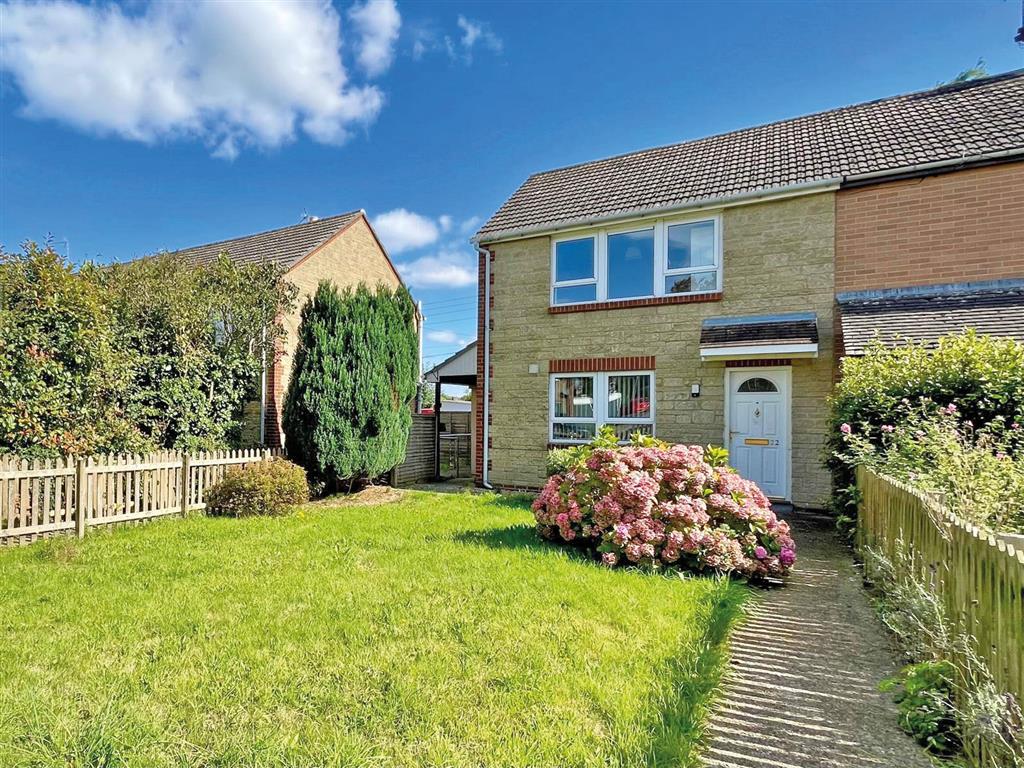 22, New Close, CREWKERNE, Somerset, TA18 7QY