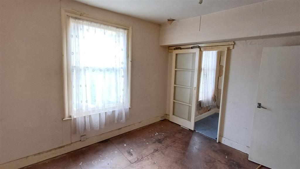 Flat 3, 17, Rye Hill Park, London, SE15 3JN