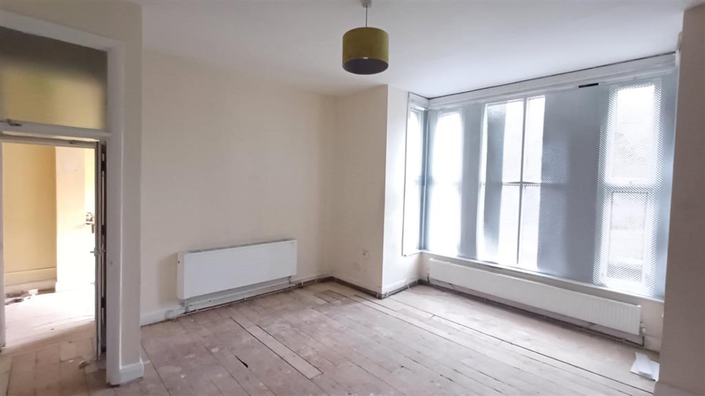 2, Endymion Road, London, N4 1EE