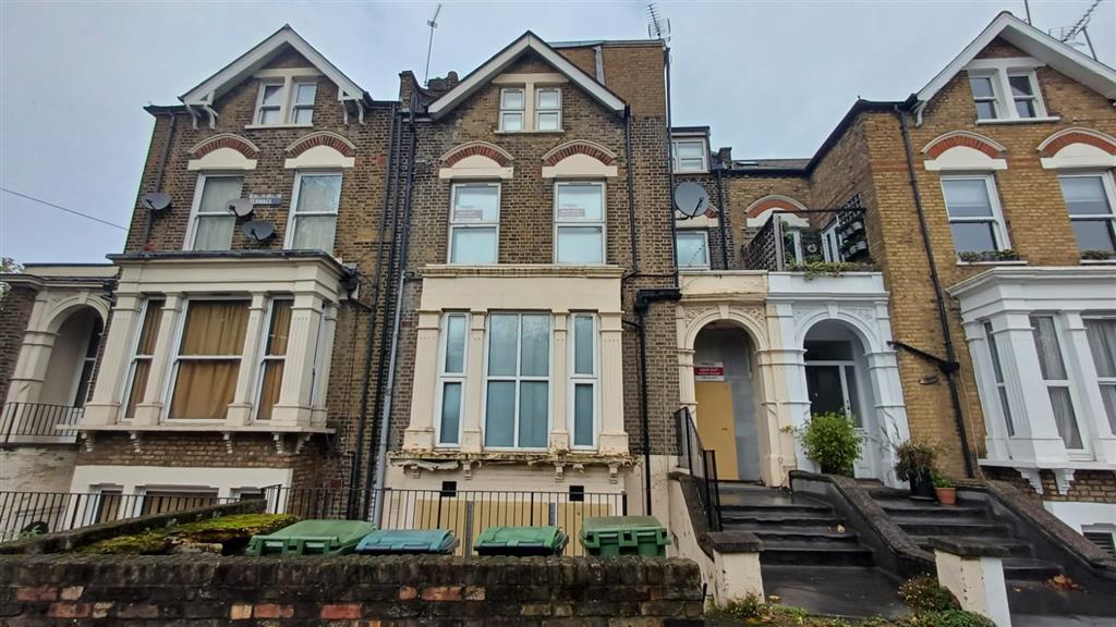 2, Endymion Road, London, N4 1EE