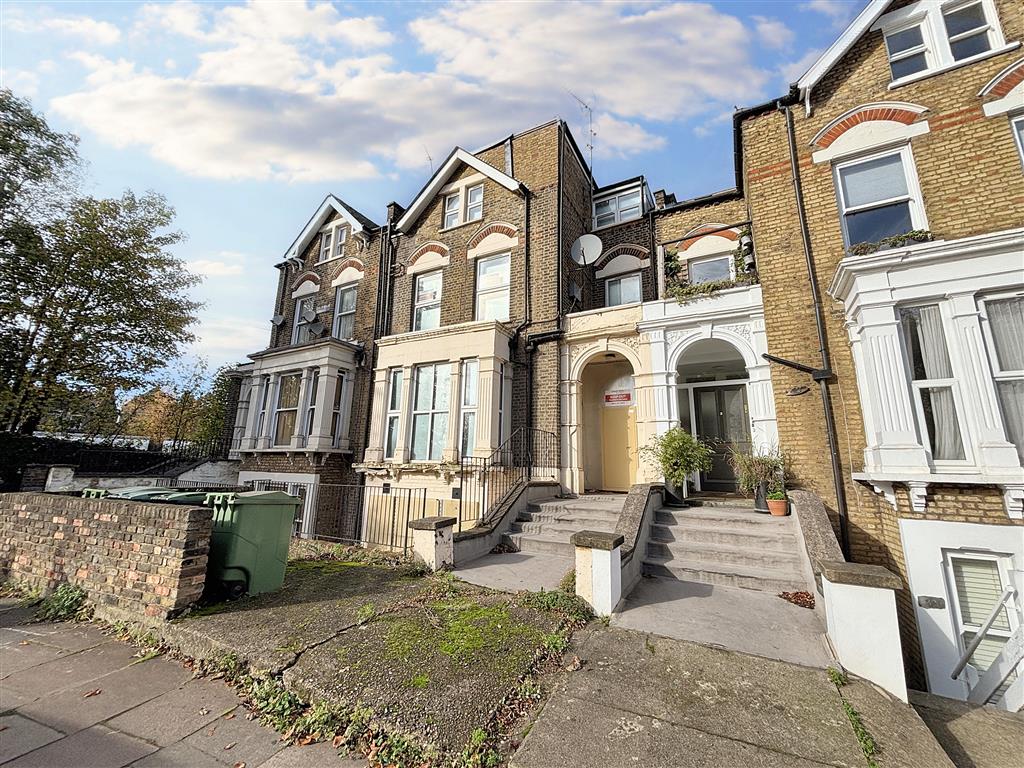 2, Endymion Road, London, N4 1EE