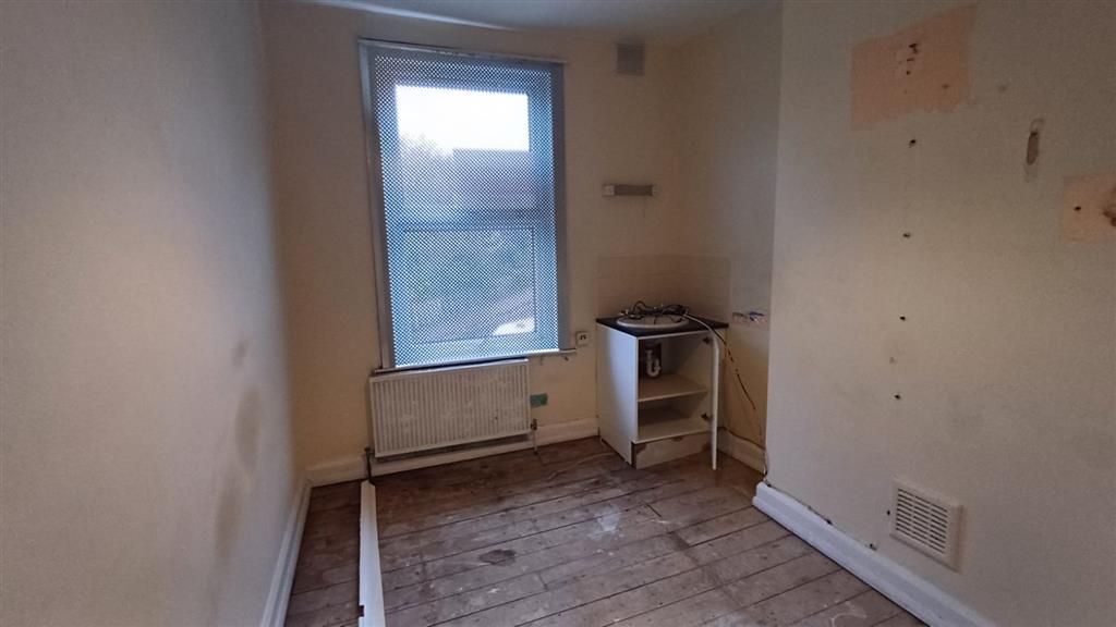 2, Endymion Road, London, N4 1EE