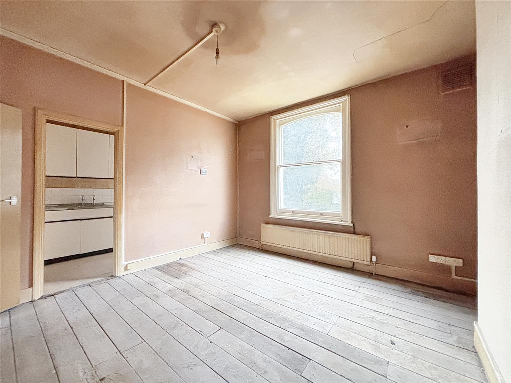 Flat B, 343, Amhurst Road, London, N16 7UX