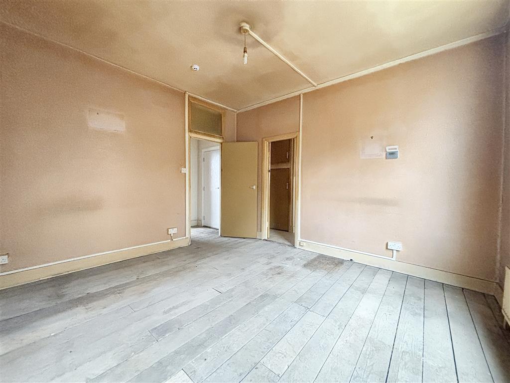 Flat B, 343, Amhurst Road, London, N16 7UX