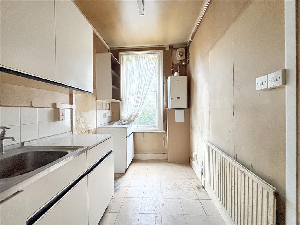 Flat B, 343, Amhurst Road, London, N16 7UX