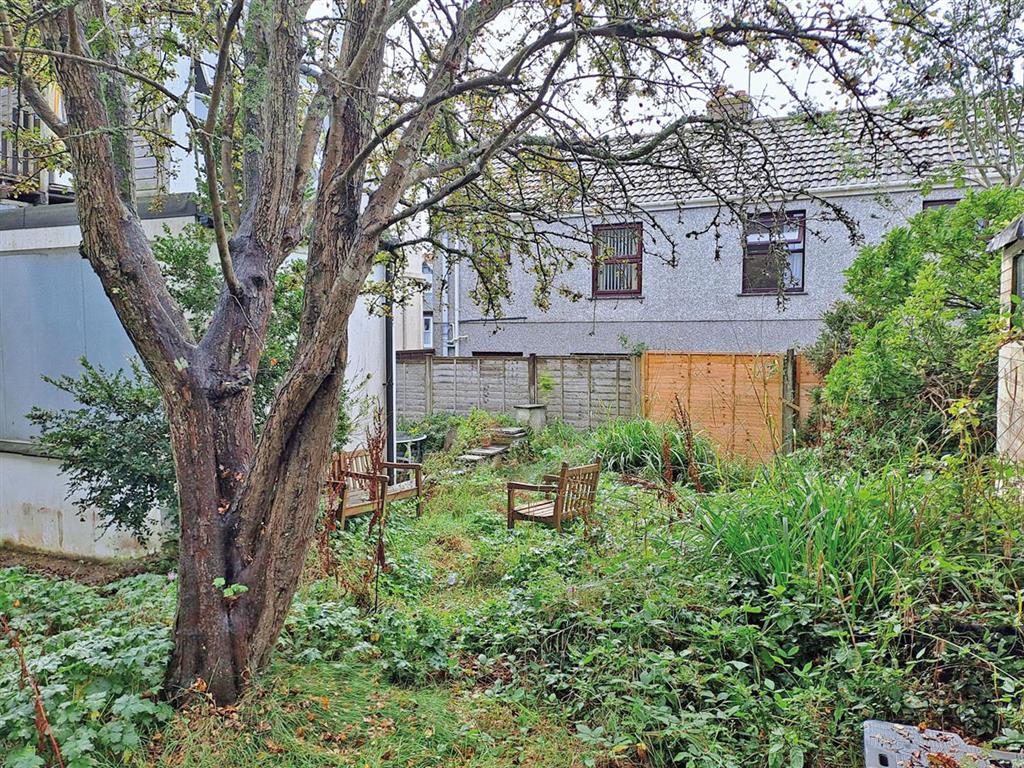 1 Penare Court, Penare Gardens, PENZANCE, Cornwall, TR18 2AR
