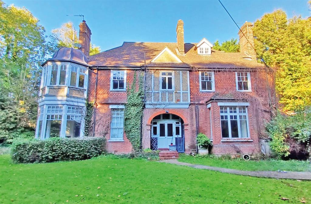 1-4 The Manse, Church Road, ORPINGTON, Kent, BR6 7DB