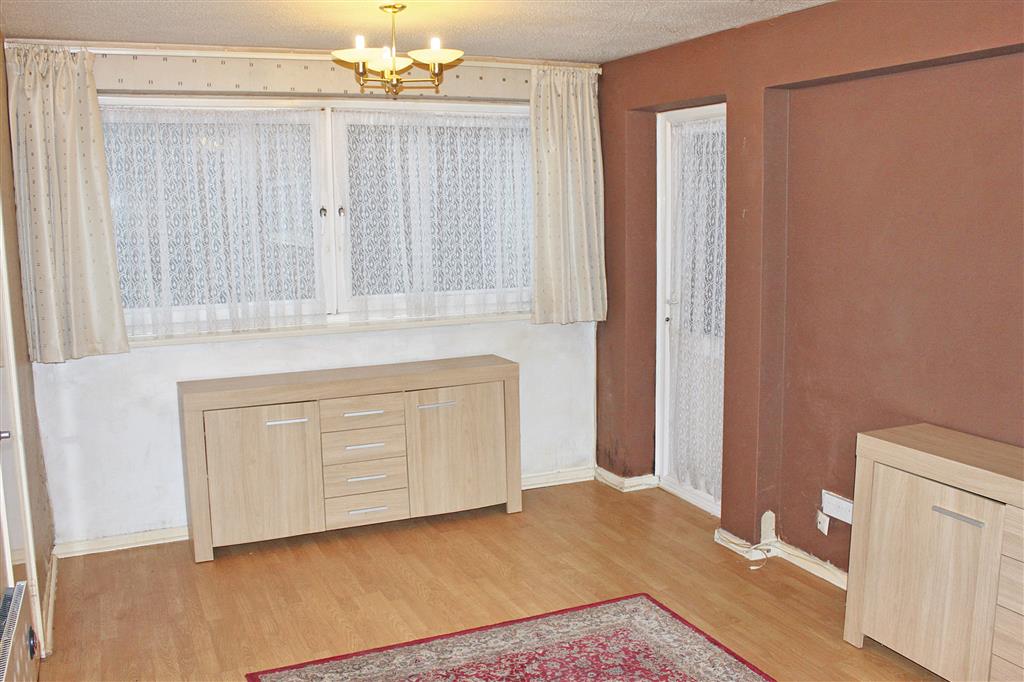 3 Hughenden Court, Mount Pleasant Road, HASTINGS, East Sussex, TN34 3ST