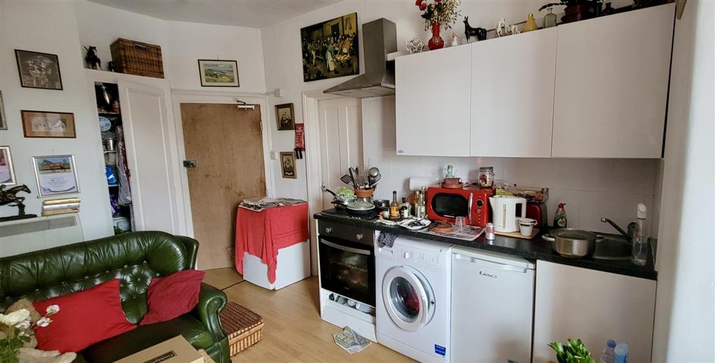 15, Ambrose Place, WORTHING, West Sussex, BN11 1PZ