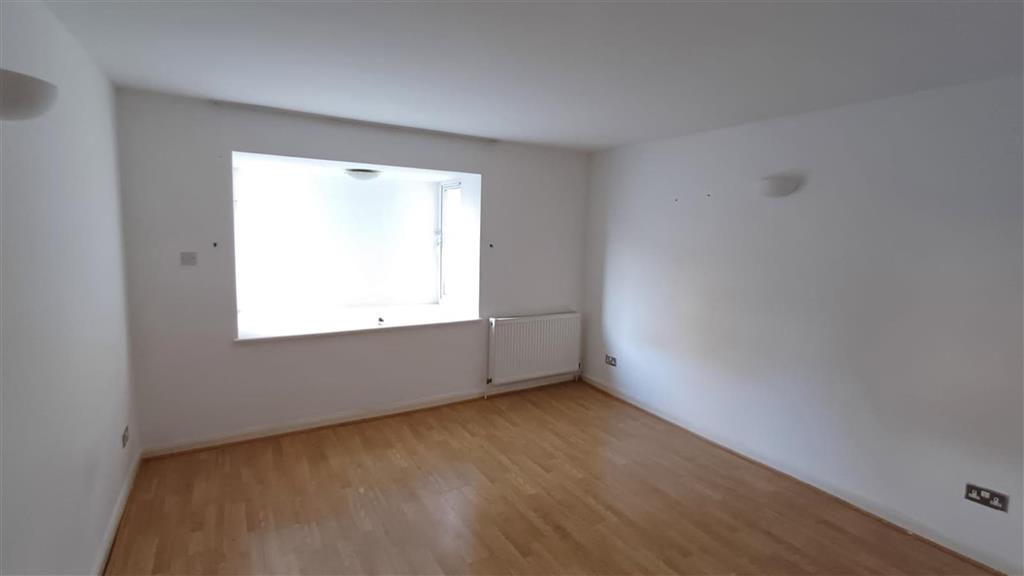 Flat 6, 69, Johnson Street, London, E1 0AQ