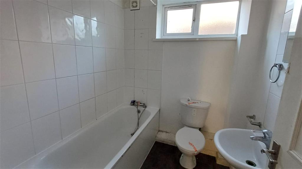 Flat 6, 69, Johnson Street, London, E1 0AQ