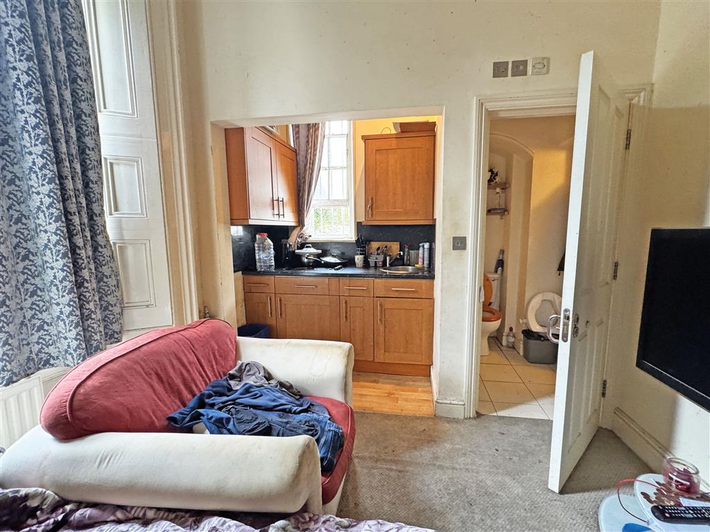 Flat M, The Lodge, 22, Leigham Court Road, Streatham, London, SW16 2PL
