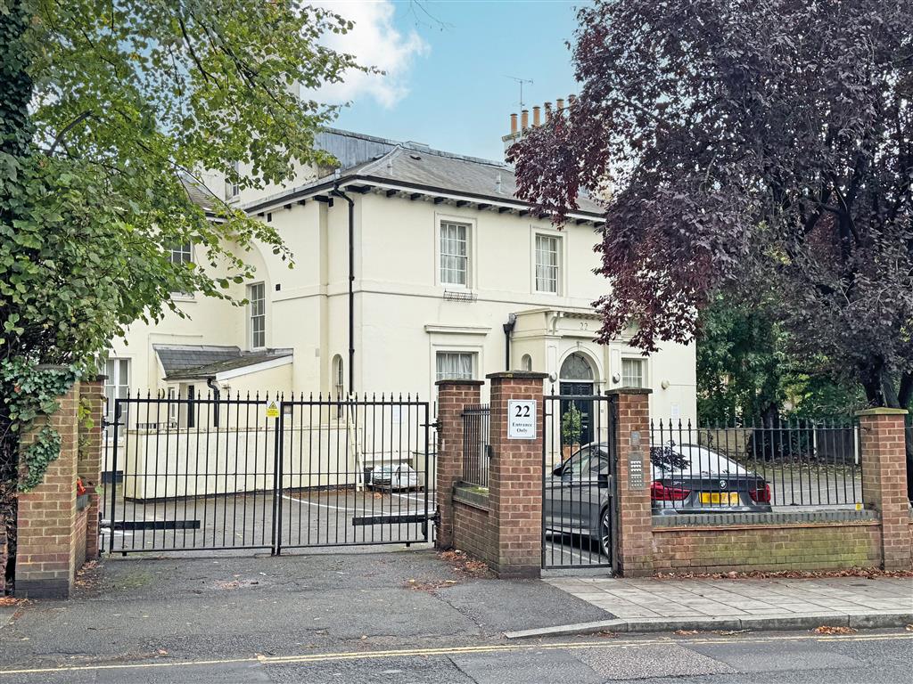Flat M, The Lodge, 22, Leigham Court Road, Streatham, London, SW16 2PL