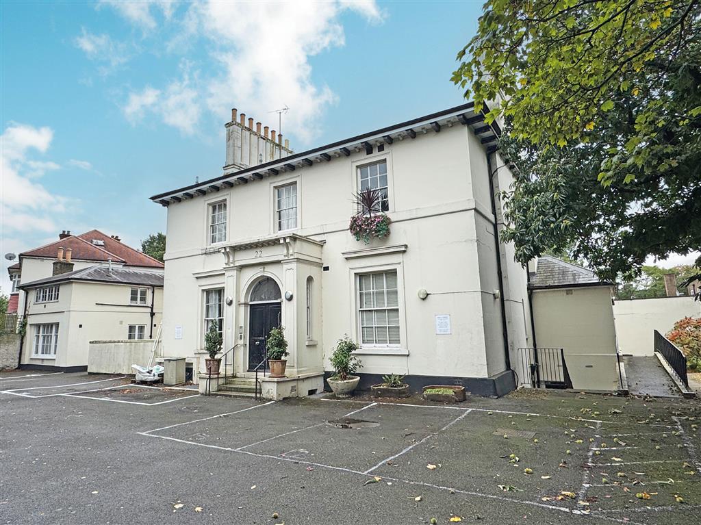 Flat M, The Lodge, 22, Leigham Court Road, Streatham, London, SW16 2PL
