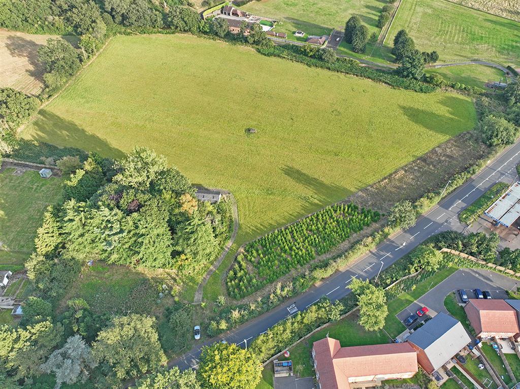 Barn and Land off, Stourbridge Road, WOLVERHAMPTON, West Midlands, WV5 0JN