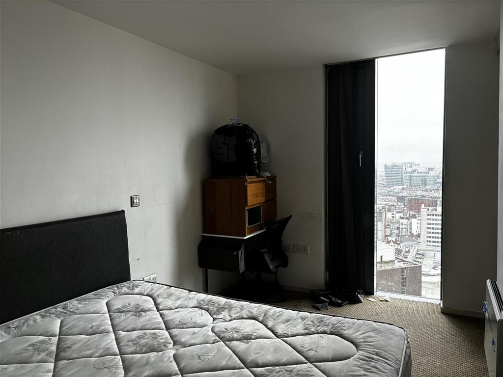 Apartment 3001, 10, Holloway Circus Queensway, BIRMINGHAM, West Midlands, B1 1BY
