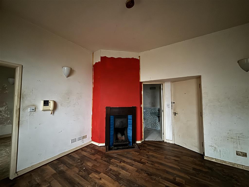 Apartment 8, Boothroyds House, 45, Carlton Road, DEWSBURY, West Yorkshire, WF13 2NG