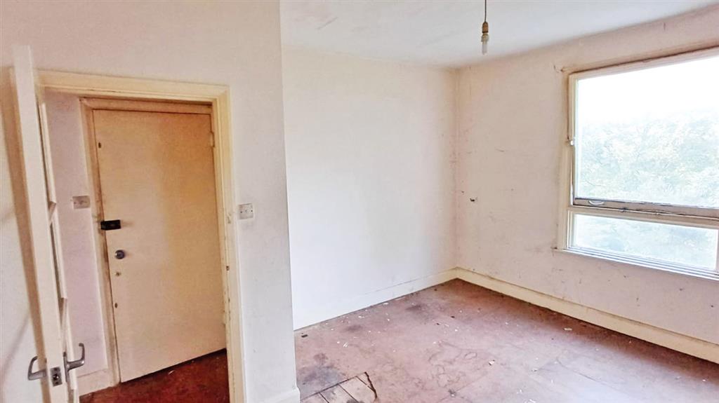 Flat 3, 17, Rye Hill Park, London, SE15 3JN