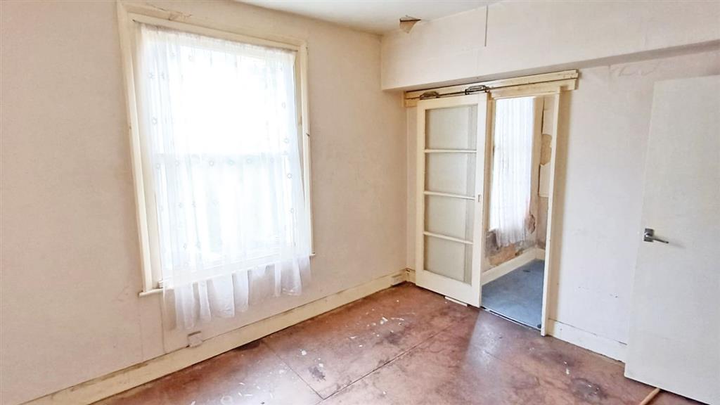 Flat 3, 17, Rye Hill Park, London, SE15 3JN