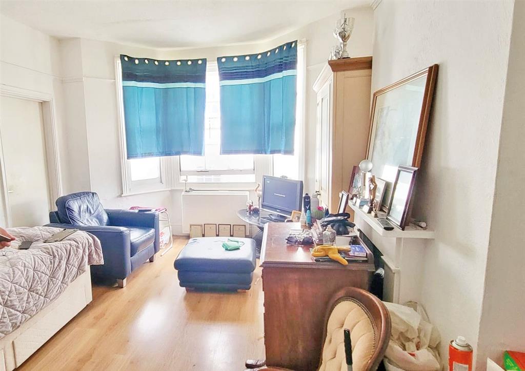 15, Ambrose Place, WORTHING, West Sussex, BN11 1PZ