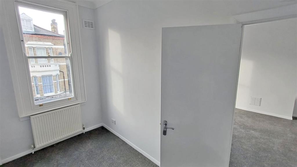 53b, Arlingford Road, London, SW2 2SS