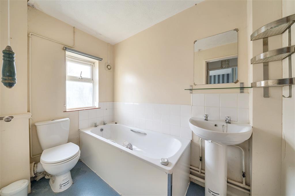 17, Bankside, HAYWARDS HEATH, West Sussex, RH17 5QN