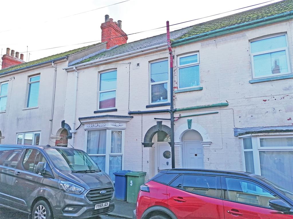 5, Railway Crescent, WITHERNSEA, East Yorkshire, HU19 2HF